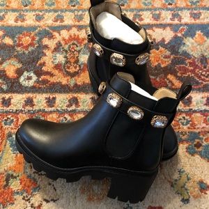 Steve Madden Black Boots